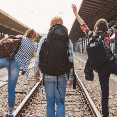 घूमने जाना है लेकिन टिकट नहीं है कन्फर्म? ट्रिप कैंसिल करने से पहले पढ़ें यह काम की टिप्स