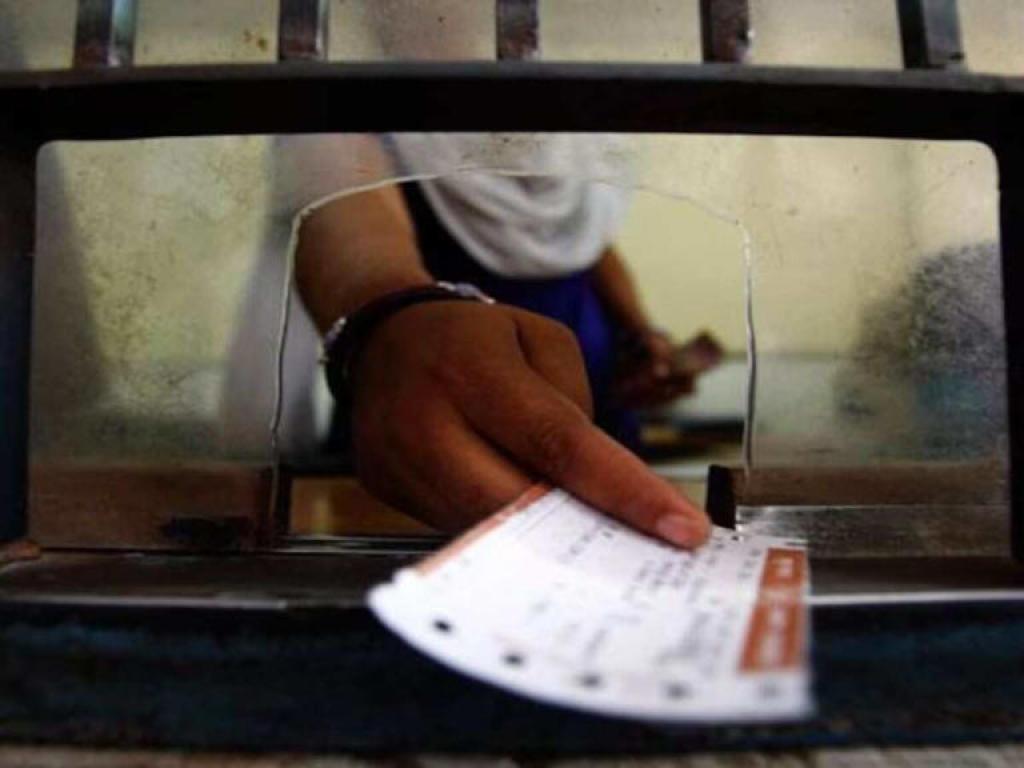 Indian Railways ने बनाया रिकॉर्ड, 60 सेकेंड में बुक हुए 31,814 टिकट! जानें रेलवे ने कैसे किया ये कारनामा