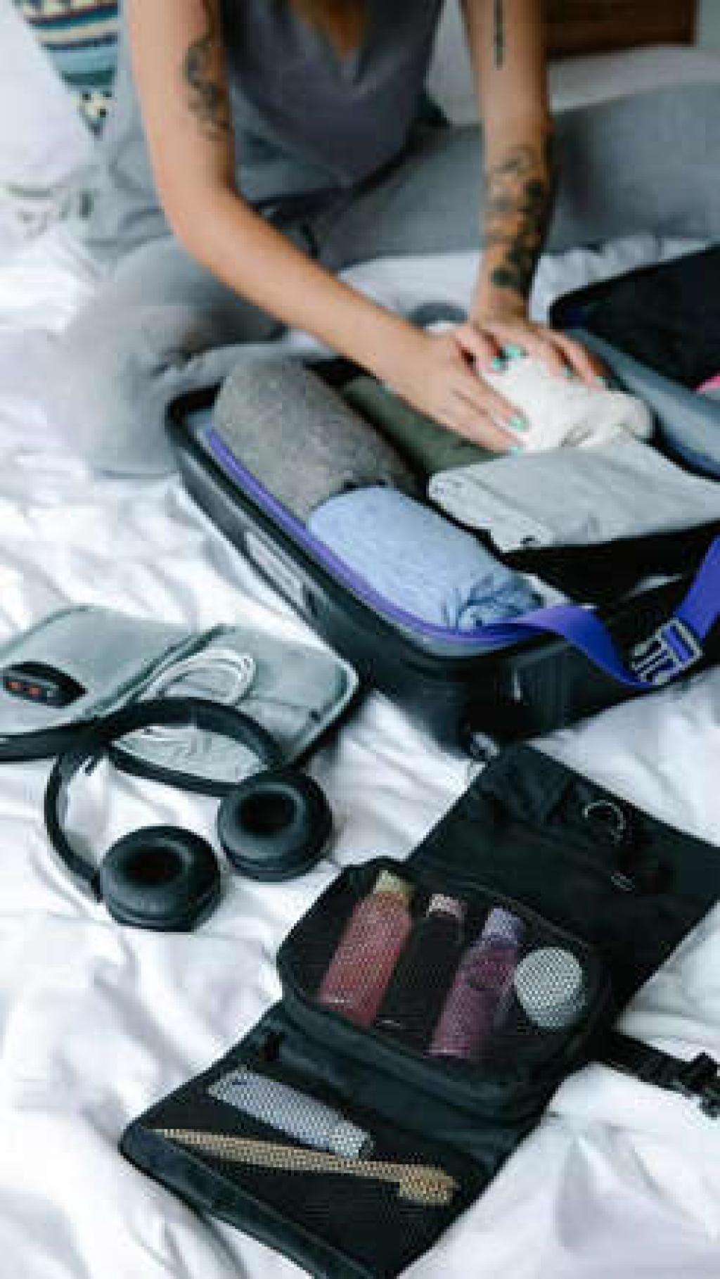 अकेली जा रही हैं ट्रिप पर? यह चीजें रखना न भूलें!