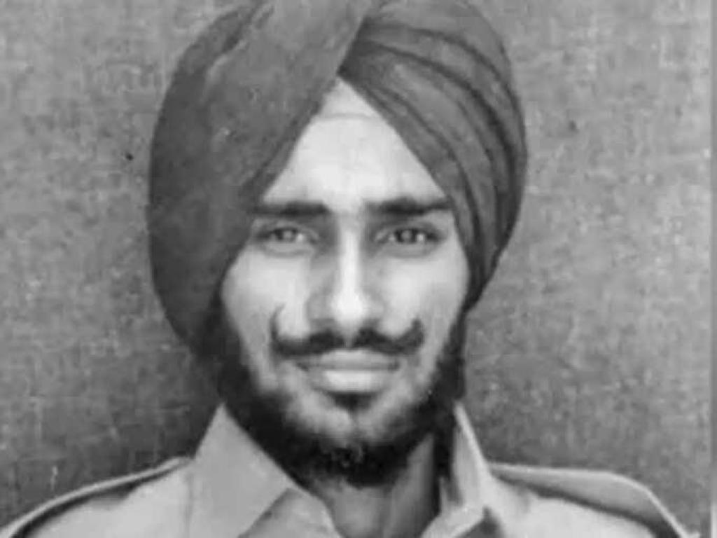 VIDEO: 'बॉर्डर 2' की शूटिंग खत्म, दिलजीत दोसांझ ने बांटे लड्डू, बने हैं निर्मलजीत सिंह सेखों, जानिए कौन थे वो