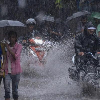 UP Rain: यूपी में अगले 3 दिन झमाझम बारिश के आसार, इन जिलों में अलर्ट जारी