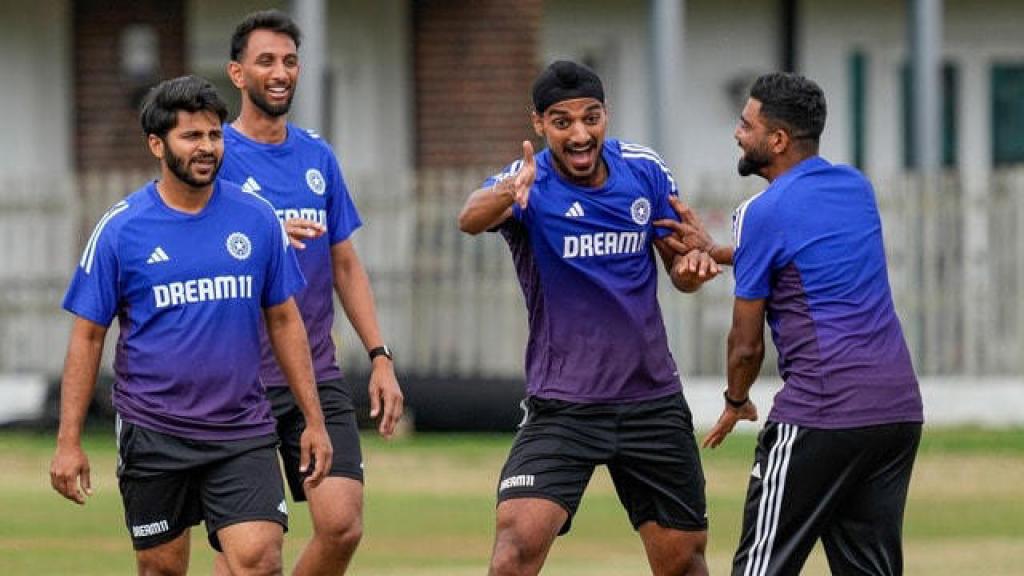 20.2K फ़ॉलोअर्स फिटनेस और फॉर्म के कारण होंगे 4 बदलाव! ओवल टेस्ट के लिए भारत की नई प्लेइंग 11 तैयार