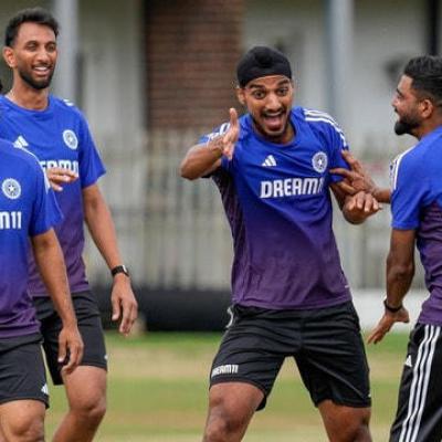 20.2K फ़ॉलोअर्स फिटनेस और फॉर्म के कारण होंगे 4 बदलाव! ओवल टेस्ट के लिए भारत की नई प्लेइंग 11 तैयार