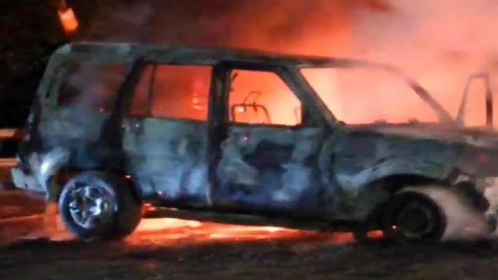 बल‍िया में रेलवे ट्रैक के बीच आग का गोला बनी स्कार्पियो, मुश्‍क‍िल से चालक की बची जान