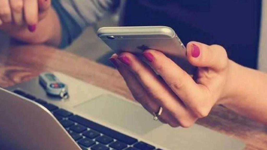 यूपी के इस ज‍िले में साइबर ठगों मह‍िला के 500 शेयर कर ल‍िए चोरी, जांच में जुटी पुल‍िस