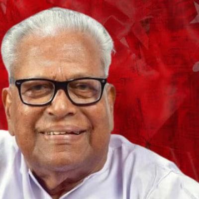 मार्क्सवादी कम्युनिस्ट पार्टी (CPI-M) के दिग्गज नेता और केरल के पूर्व मुख्यमंत्री वीएस अच्युतानंदन का 101 साल की उम्र में निधन हो गया है। जानकारी के मुताबिक त्रिवेंद्रम के अस्पताल में उन्होंने अंतिम सांसें लीं। साल 2006 से 2011 तक वह केरल के मुख्यमंत