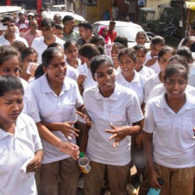 UP: ट्रेनी महिला सिपाहियों का हंगामा, शासन ने लिया एक्शन, सुविधाओं में होगा सुधार