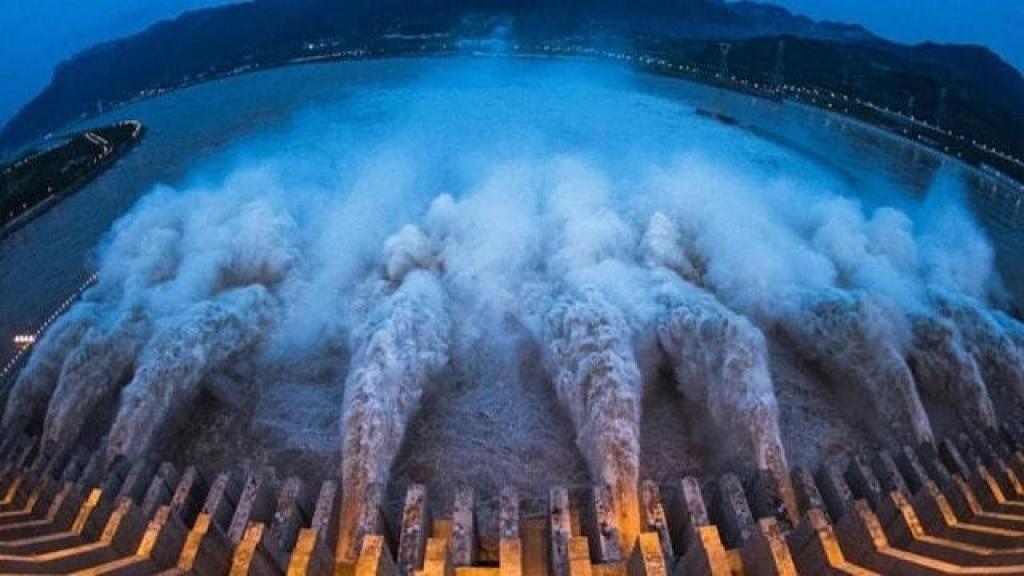 चीन में दुनिया की सबसे बड़ी बांध परियोजना भारत के लिए 'वाटर बम' है, अरुणाचल CM ने चेताया