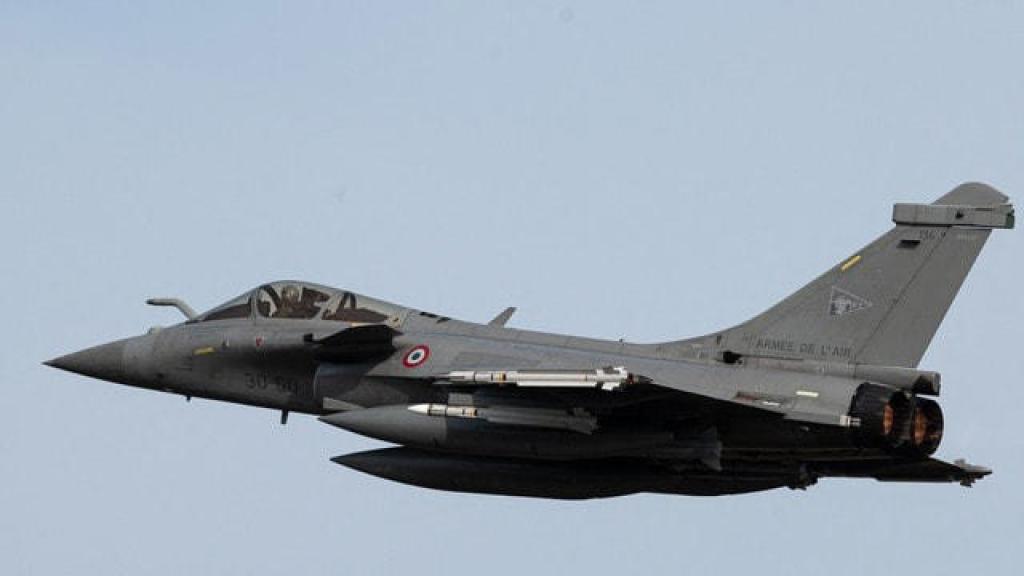 भारत के पास सुरक्षित है अपना राफेल? अब इस डिफेंस शेयर को खरीदने की मची लूट