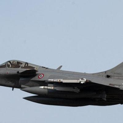 भारत के पास सुरक्षित है अपना राफेल? अब इस डिफेंस शेयर को खरीदने की मची लूट