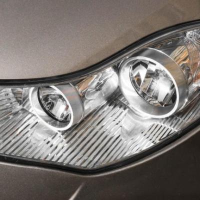 कार में कितनी तरह की होती हैं लाइट? क्या है सबका नाम